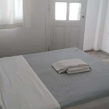 מלון Festos - Apts - Rooms *
